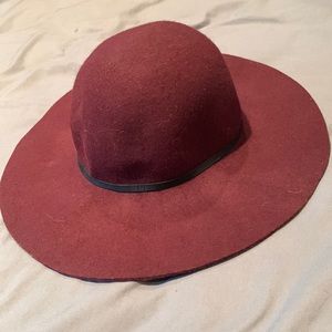 Womens Burgundy Felt Hat with black trim detail